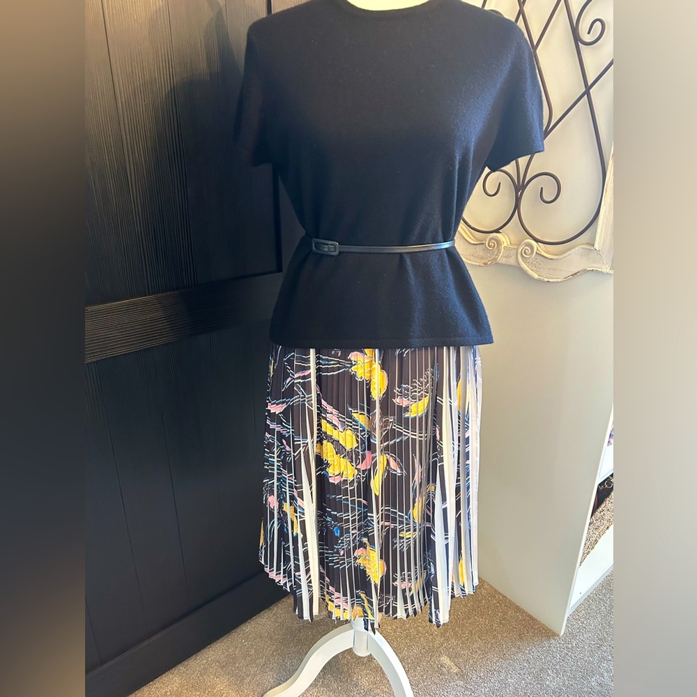 Skirt - flowy w Spring pattern